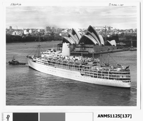 P&O liner IBERIA departing Sydney and passing the Sydney Opera House and Bennelong Point