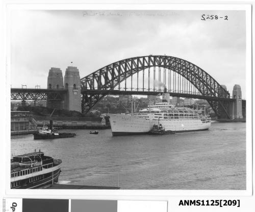 P&O liner ORSOVA preparing to berth at Circular Quay assisted by two tugs, one of which is WOONA. Sydney Ferry SOUTH STEYNE is visible in the foreground