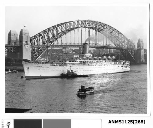 P&O liner HIMALAYA berthing at the International Terminal, Circular Quay assisted by the tugboat WALLARA and a work boat