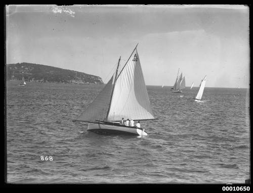 Coach-house cruiser class yachts racing on Sydney Harbour