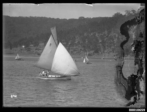 Sailing vessel on Pittwater, INSC 892