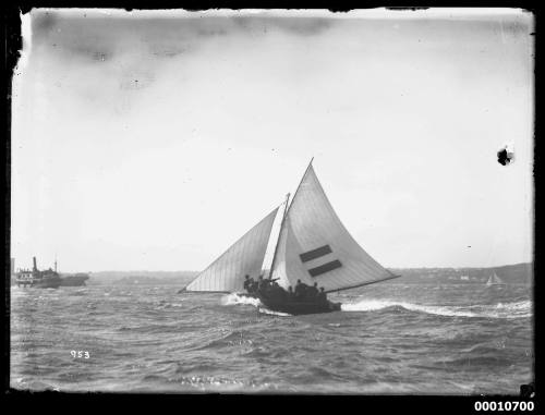 18-footer H.C.PRESS at speed on Sydney Harbour