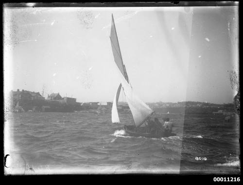 Small skiff on Sydney Harbour