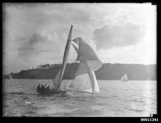 18-footer on Sydney Harbour, INSC 2091