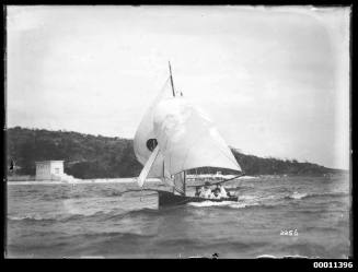 16-foot skiff on Middle Harbour, INSC 2256