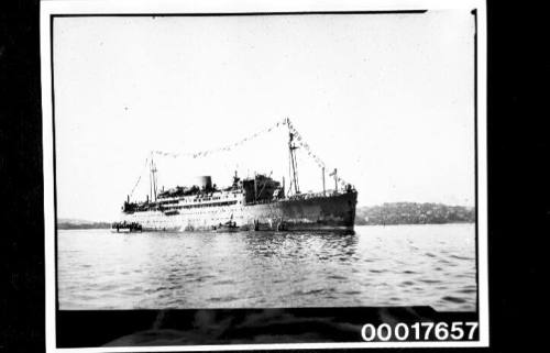 Troopship DUNTROON on Sydney Harbour