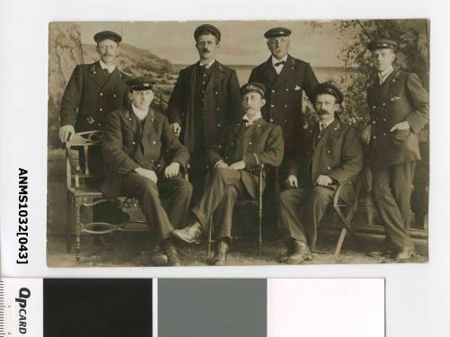 A group of seven sea captains