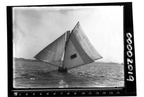 KISMET sailing on Sydney Harbour