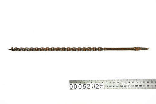 Auger drill bit