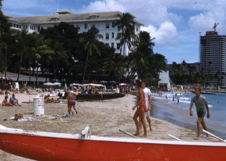 Honolulu's beach scene