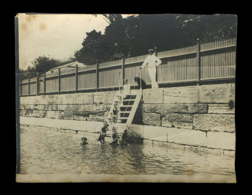 Danahay family at the Garden Island Pool