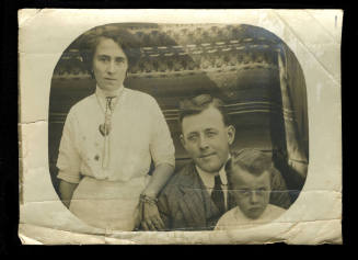Photograph of Elsie and Sam Wild with their son Tom