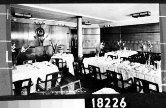 P&O STRATHMORE - Childrens' dining saloon