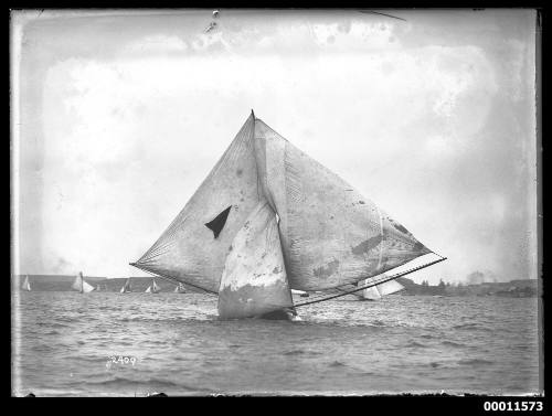 18-footer under full sail on Sydney Harbour