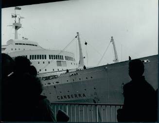 Public relations 54. Seneral view OF SS "Canberra" Arriving at Fremantle Harbour. Date unknown.