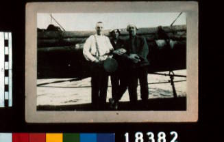 THREE AIF SOLDIERS ON UNKNOWN TROOPSHIP