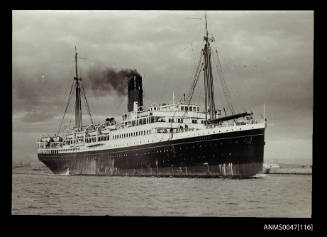 TSS KATOOMBA leaving port