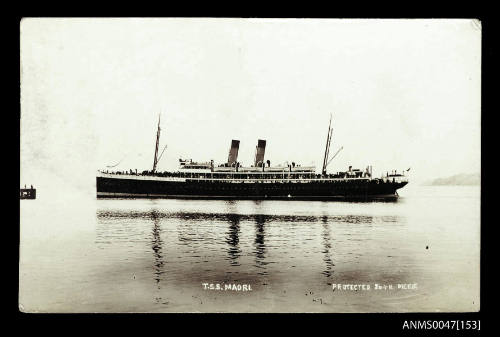 TSS MAORI, Union SS Co of New Zealand, approaching a wharf