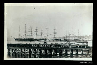 Barques COLONIAL EMPIRE, ALUMBAGH, JULIET and HELEN docked