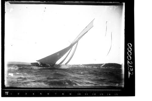 Cutter listing starboard on Sydney Harbour