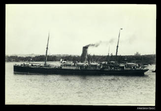 SS VICTORIA,  Huddart Parker Line, underway on Sydney Harbour