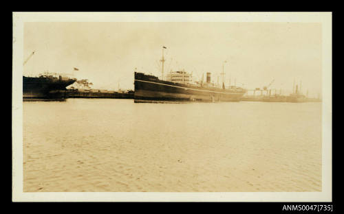 SS TARONGA, Wilhelmsen Line, in port