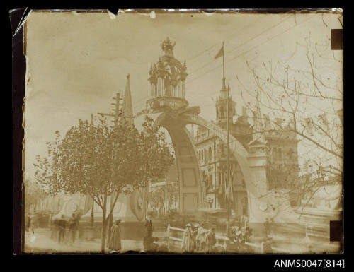 Opening of the first Parliament of the Commonwealth of Australia in Melbourne: the Queen's Arch