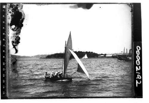 14-footer sailing on Sydney Harbour