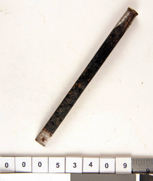 Small Thin-Bladed Chisel