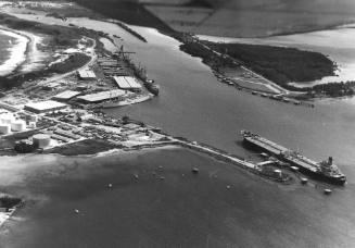 Photograph depicting aerial view of a port