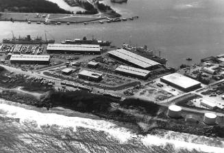 Photograph depicting aerial view of a port