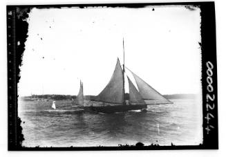 Gaff yawl on Sydney Harbour