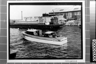 Motor launch for hospital ship ORANJE