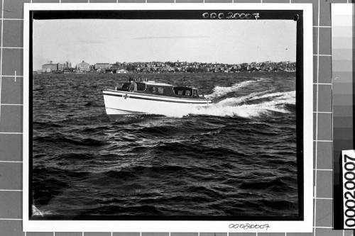 Motor launch for hospital ship ORANJE