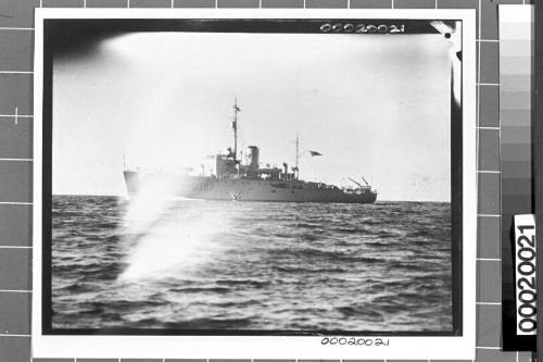 HMAS BENDIGO I in trials near Cockatoo Island Dockyard