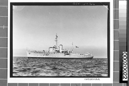 HMAS BENDIGO I in trials near Cockatoo Island Dockyard