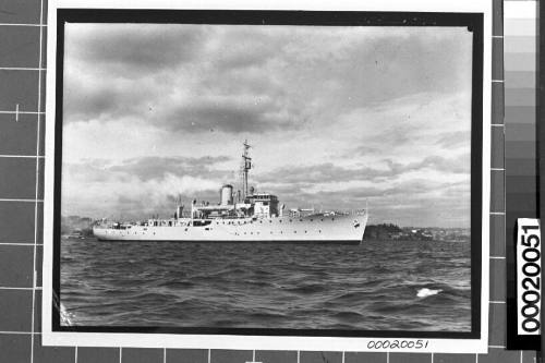 HMAS MILDURA I off the coast of the eastern suburbs, Sydney