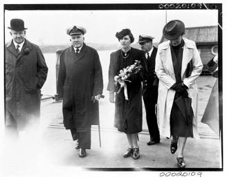 Dignitaries at Cockatoo Dockyard, Sydney