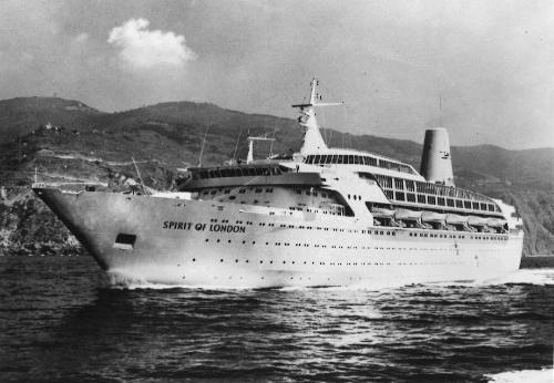 Photograph depicting SPIRIT OF LONDON at sea