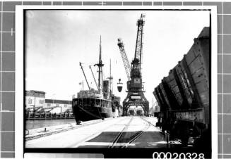 Loading coal on board SS MERNOO at Balmain Mine