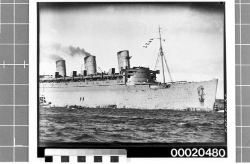 RMS QUEEN MARY in Sydney Harbour