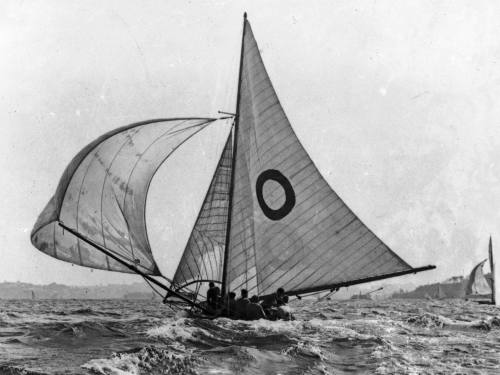 18-footer ARAWATTA sailing on Sydney Harbour