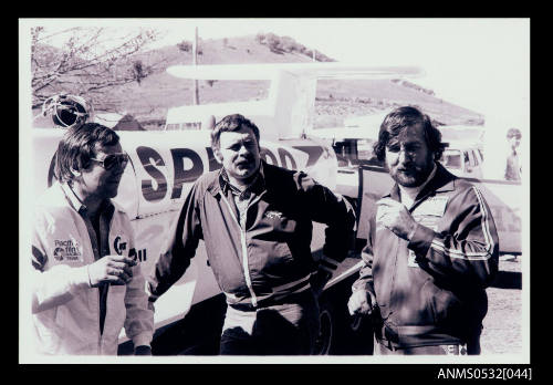 Ken Warby, John Goss and Hans Tholstrup at Blowering Dam