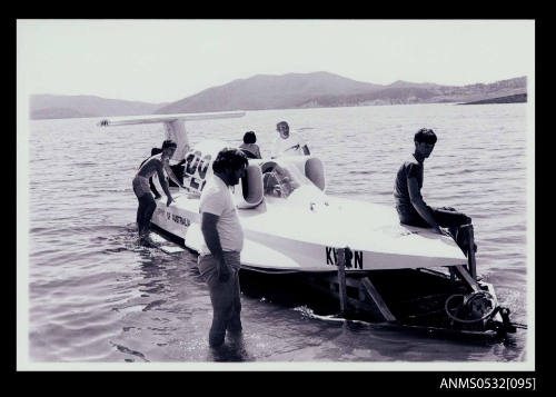 SPIRIT OF AUSTRALIA at Blowering Dam