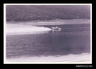 Hydroplane 555 at Blowering Dam