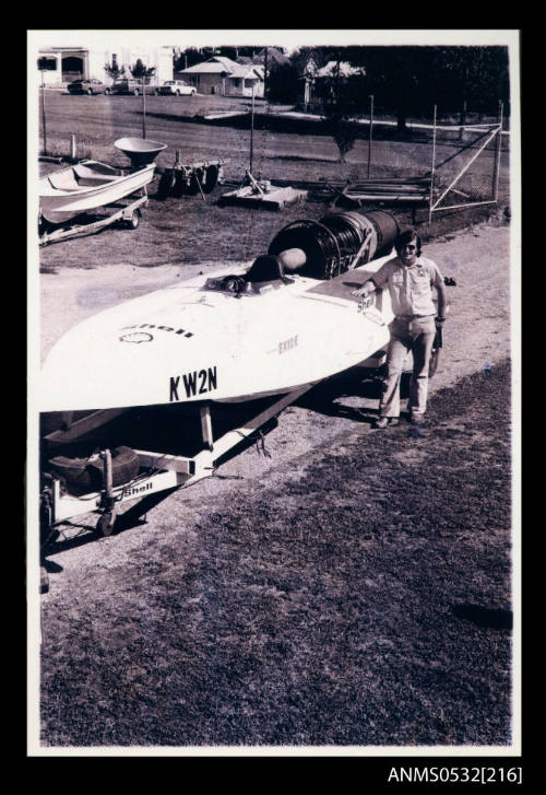 Ken Warby with SPIRIT OF AUSTRALIA in Tumut yard