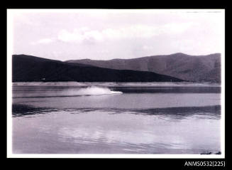 SPIRIT OF AUSTRALIA on Blowering Dam