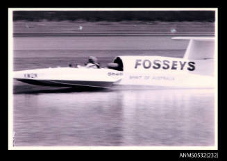 SPIRIT OF AUSTRALIA on Blowering Dam