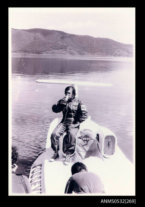 Ken Warby on SPIRIT OF AUSTRALIA at Blowering Dam