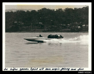 SPIRIT OF AUSTRALIA at high speed on Lake Munmorah